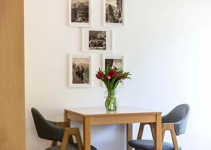 Udanypobyt Apartamenty Przy Dolinach E I F