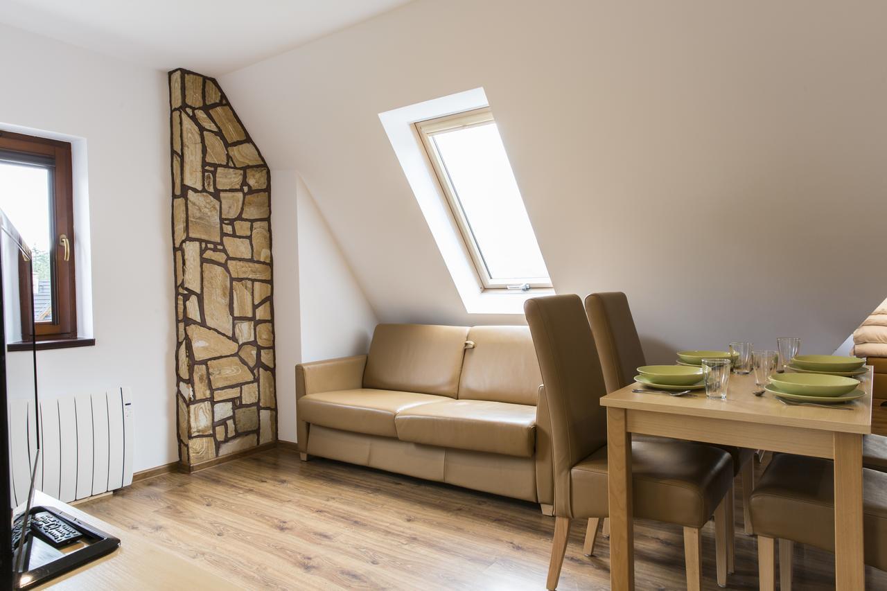Apartment Udanypobyt Przy Dolinach E I F *