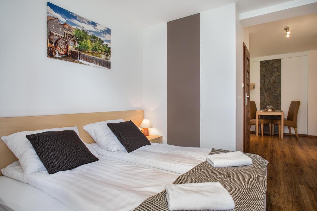 Apartment Udanypobyt Przy Dolinach E I F *