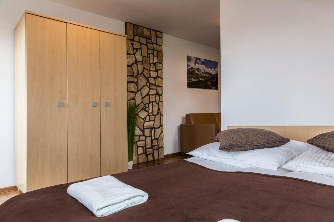 Apartment Udanypobyt Przy Dolinach E I F *